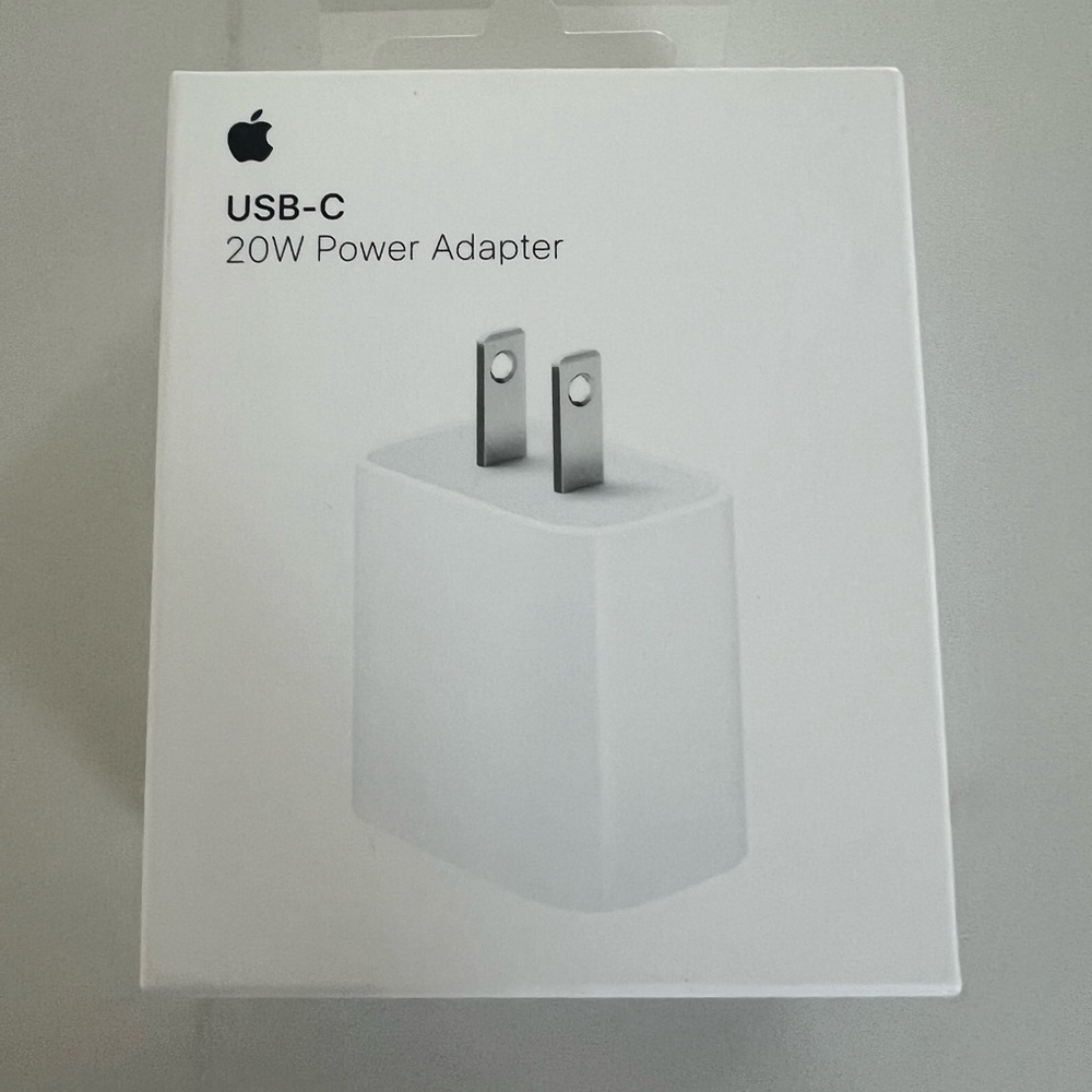 Apple 20W USB-C Power Adapter Box
